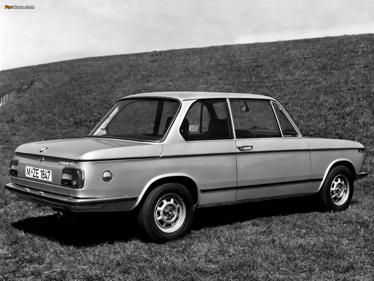Images of BMW 2002 tii (E10) 1971–75 (1280 x 960)