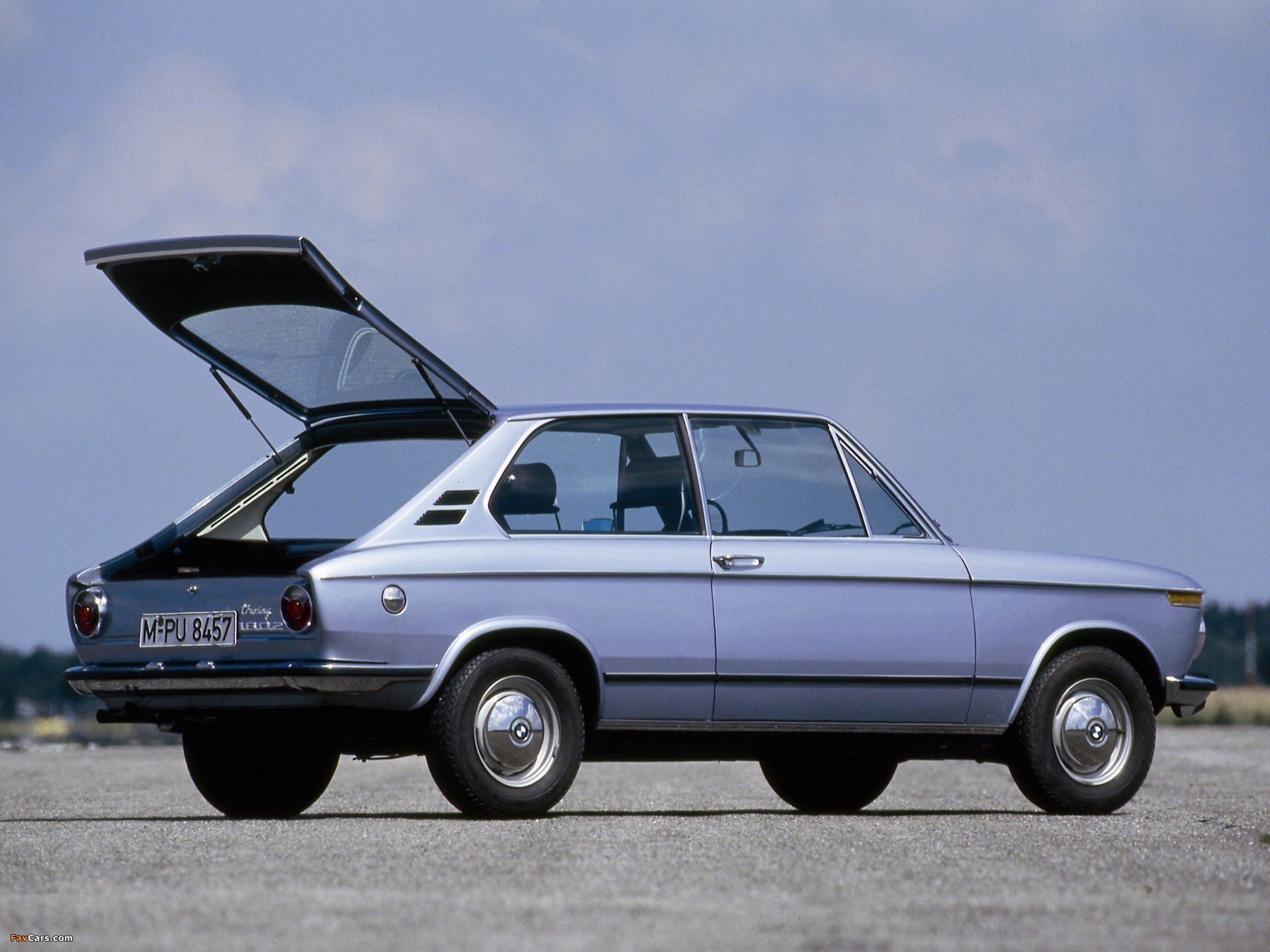 Images of BMW 1802 Touring (E6) 1971–75 (2048 x 1536)