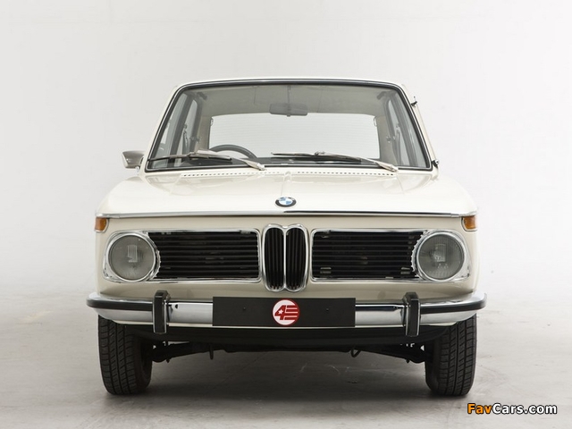 Photos of BMW 2000 Touring UK-spec (E6) 1971–77 (640 x 480)