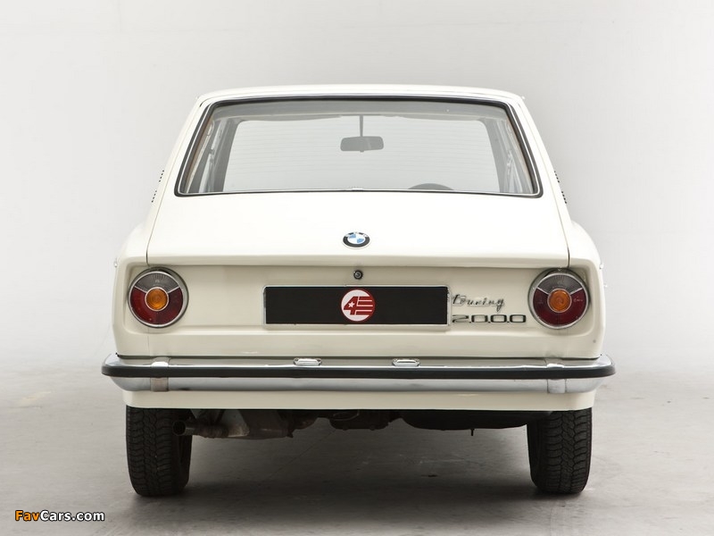 Photos of BMW 2000 Touring UK-spec (E6) 1971–77 (800 x 600)