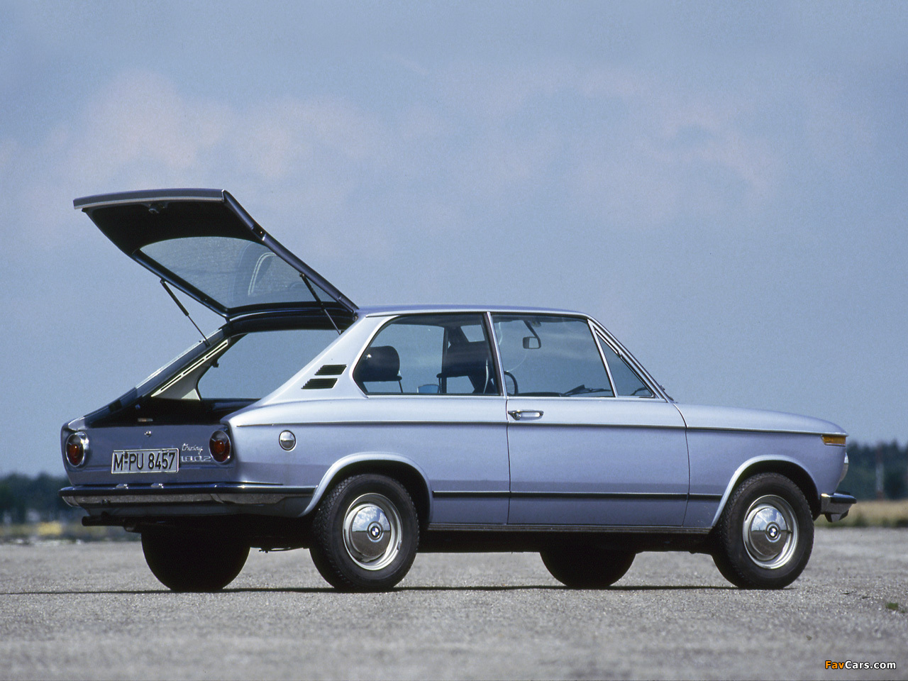 Photos of BMW 1802 Touring (E6) 1971–75 (1280 x 960)