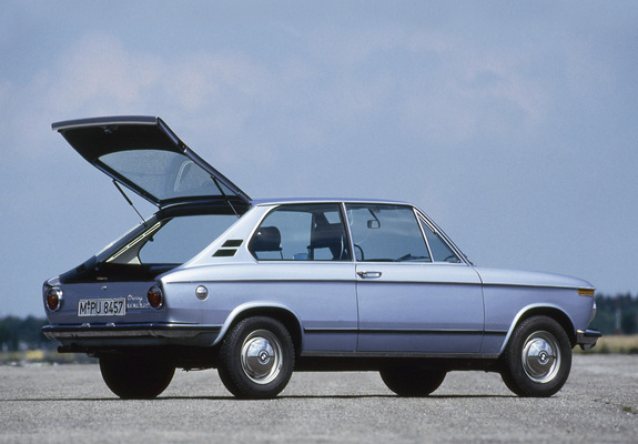 Photos of BMW 1802 Touring (E6) 1971–75