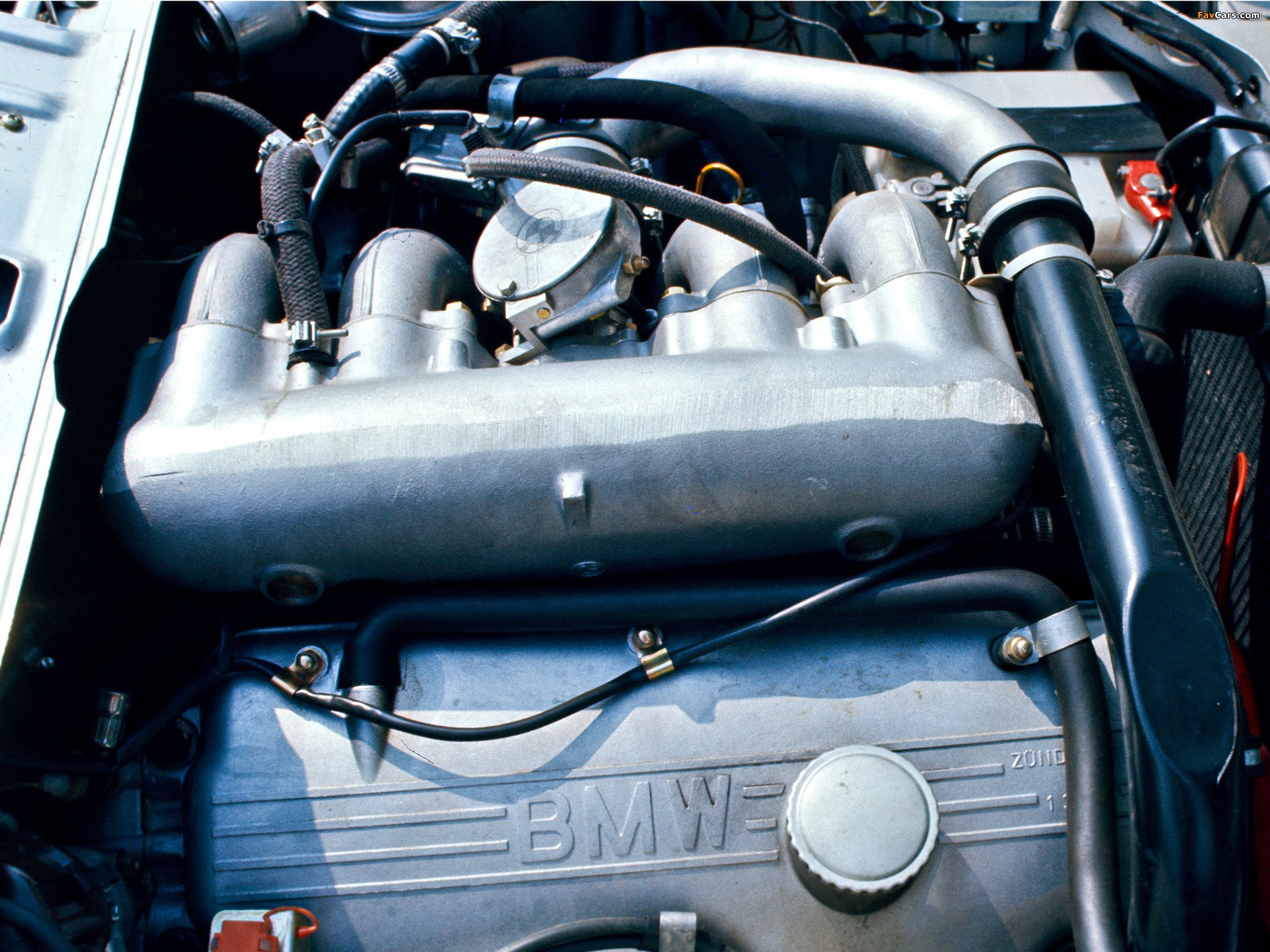 Photos of BMW 2002 Turbo (E20) 1974–75 (2048 x 1536)