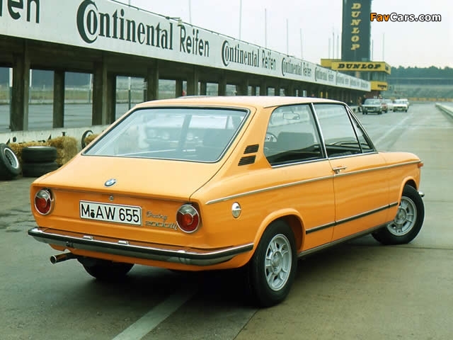 Photos of BMW 2000tiL Touring (E6) 1971–77 (640 x 480)