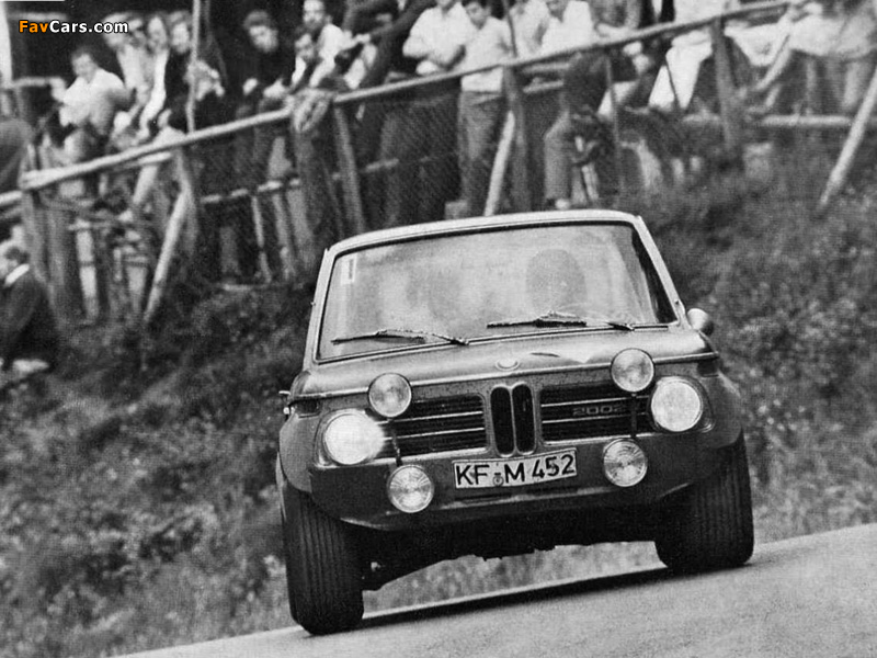 Pictures of BMW 2002 Rally Car (E10) (800 x 600)