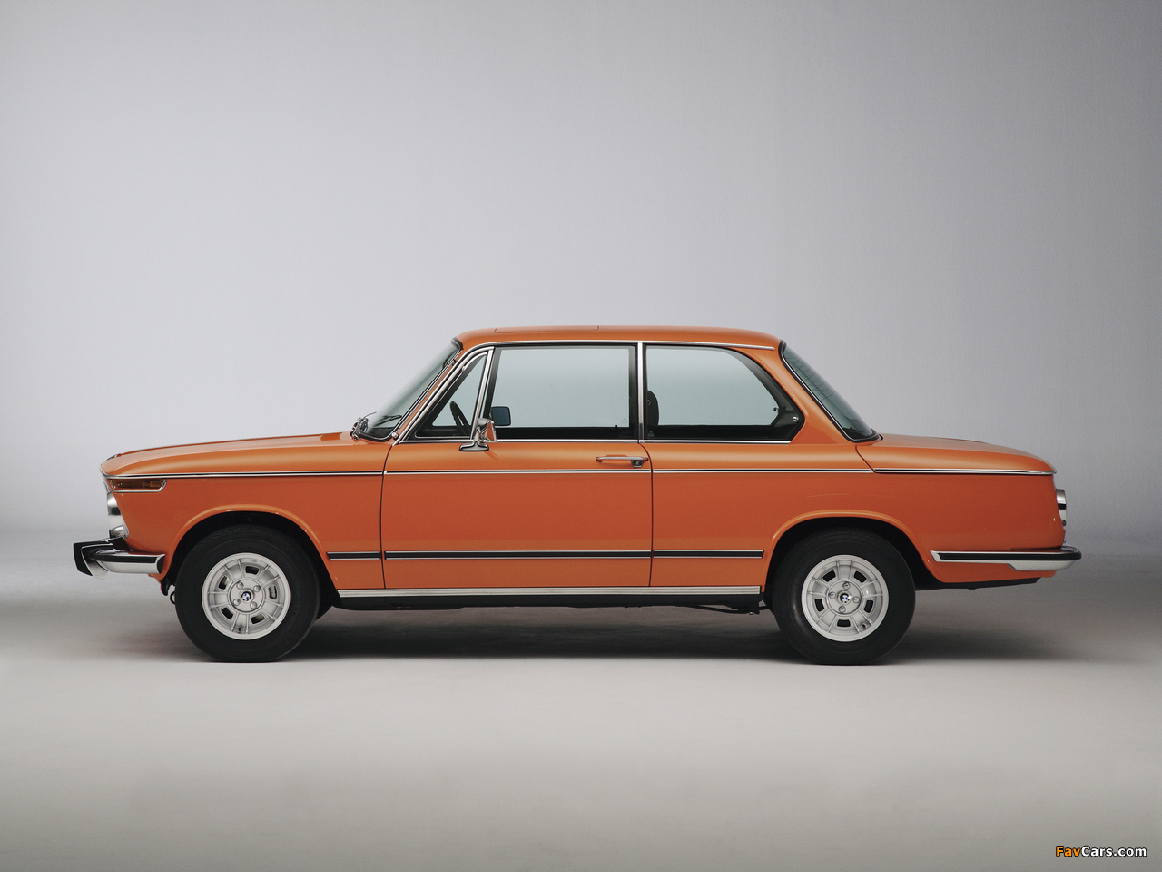 Pictures of BMW 2002tii (40th Birthday Reconstructed) (E10) 2006 (1280 x 960)