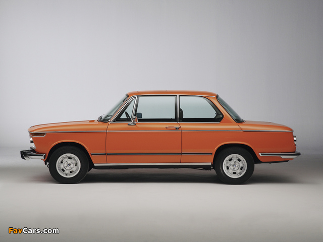 Pictures of BMW 2002tii (40th Birthday Reconstructed) (E10) 2006 (640 x 480)