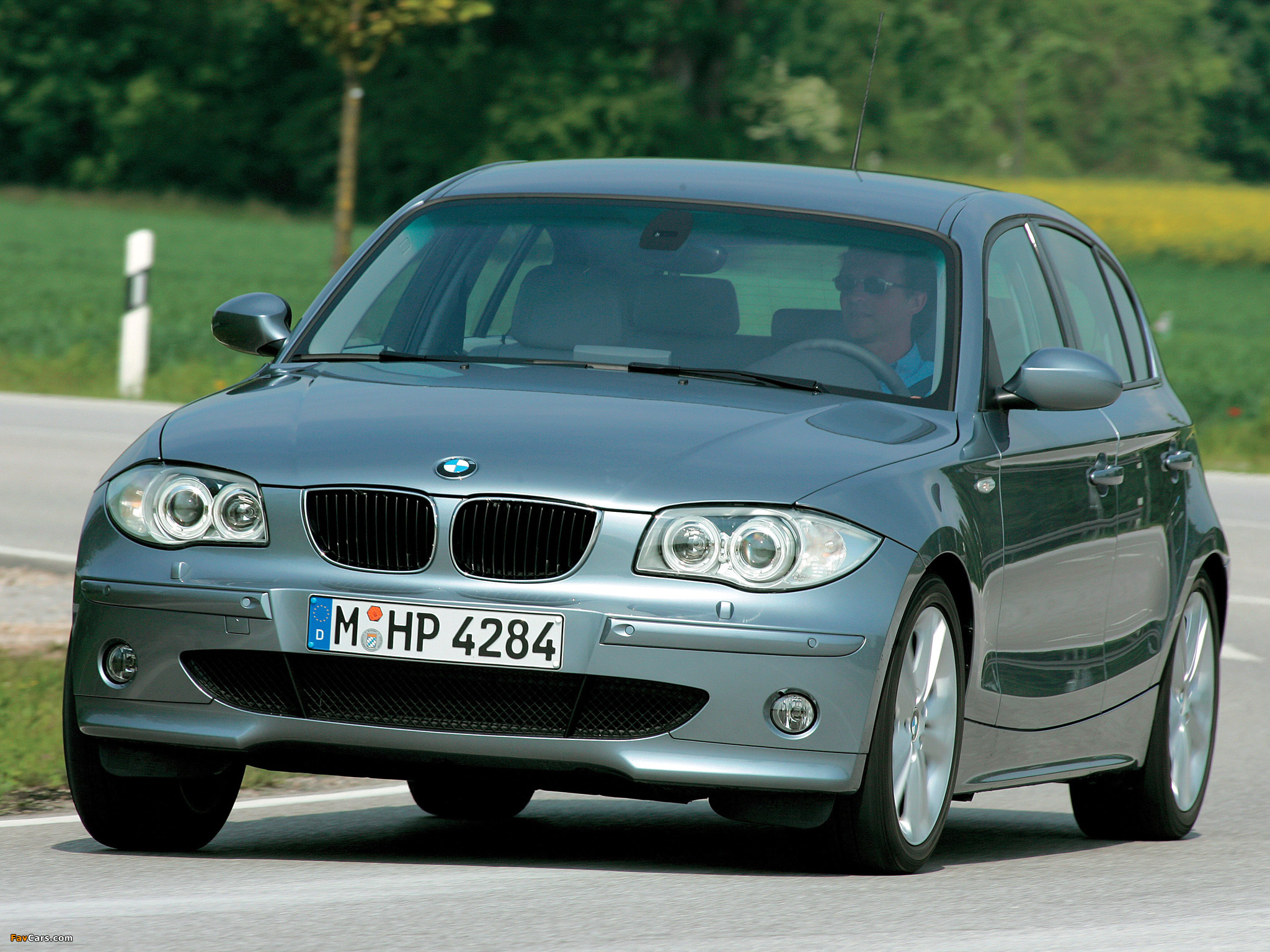 BMW 120i 5-door (E87) 2004–06 photos (2048 x 1536)
