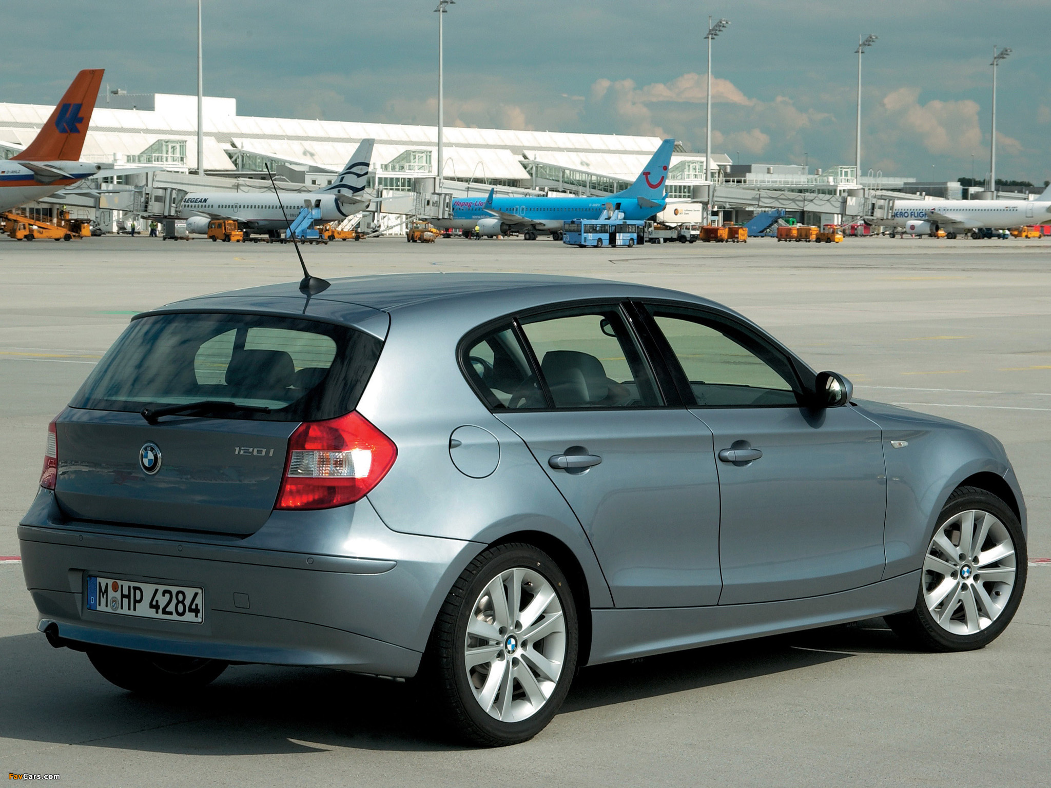 BMW 120i 5-door (E87) 2004–06 photos (2048 x 1536)