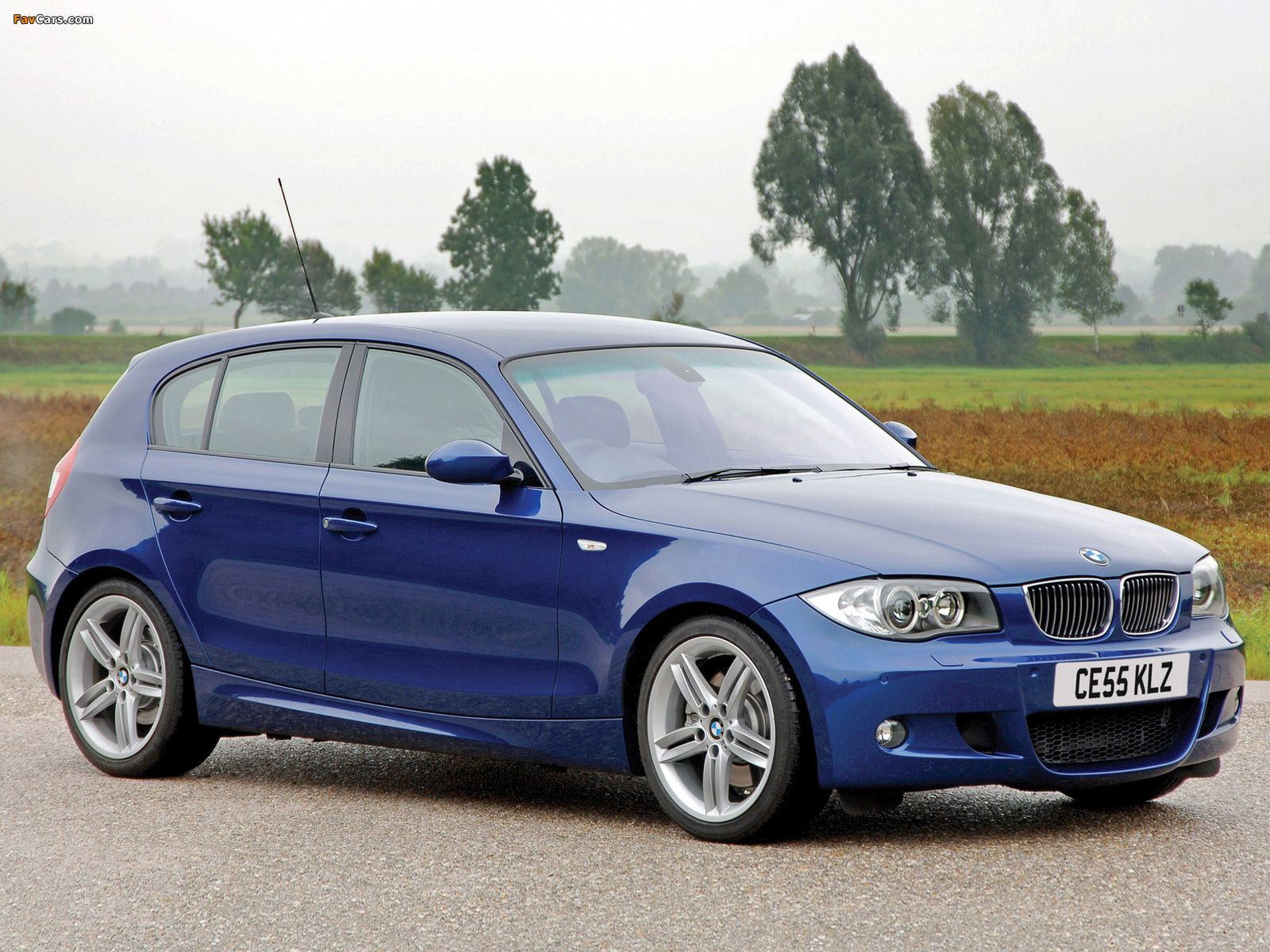 BMW 130i 5-door M Sports Package (E87) 2005 images (1600 x 1200)