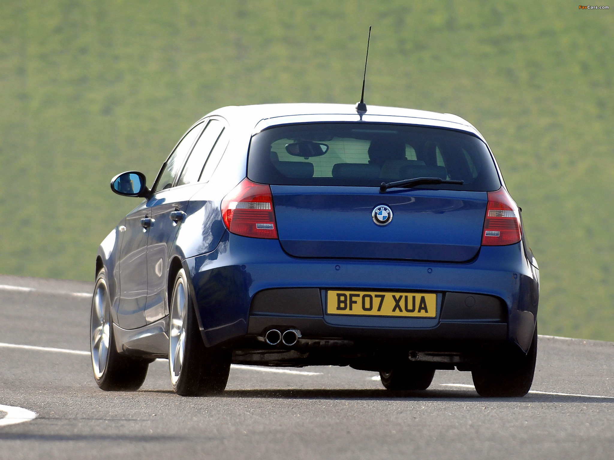 BMW 130i 5-door M Sport Package UK-spec (E87) 2005–06 images (2048 x 1536)