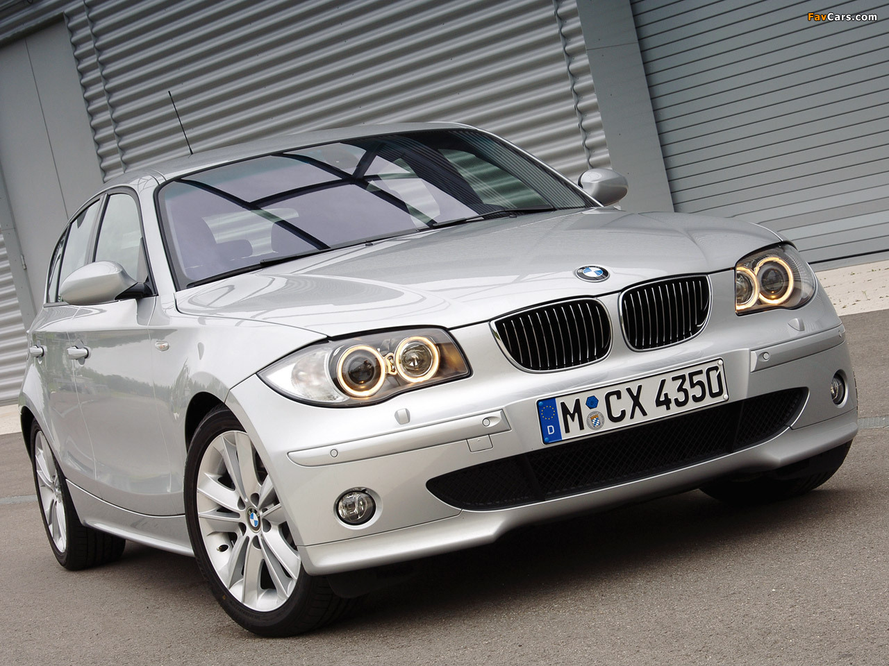 BMW 130i 5-door (E87) 2005–07 photos (1280 x 960)