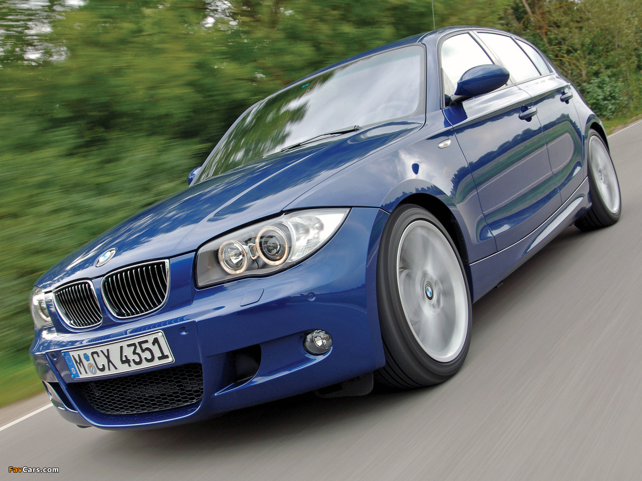 BMW 130i 5-door M Sports Package (E87) 2005 photos (1280 x 960)