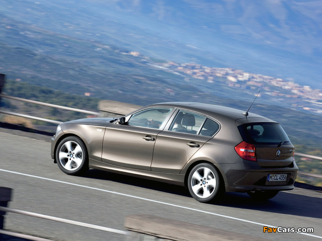 BMW 120d 5-door (E87) 2007–11 images (640 x 480)