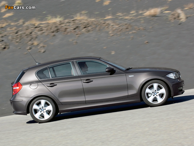 BMW 120d 5-door (E87) 2007–11 photos (640 x 480)