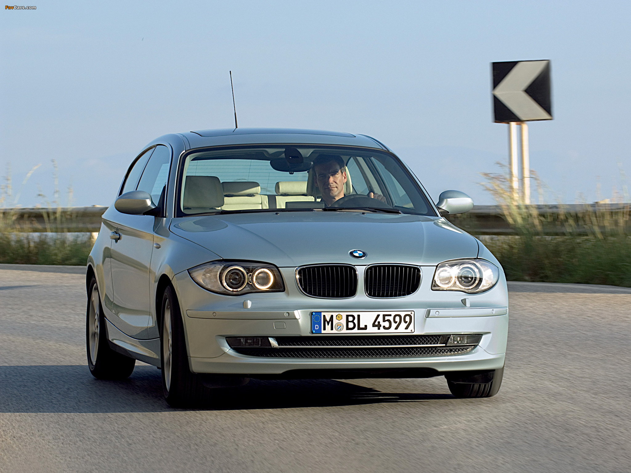 BMW 120i 3-door (E81) 2007–11 pictures (2048 x 1536)