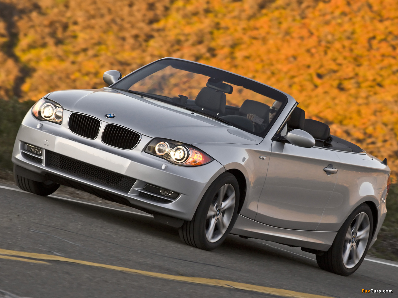 BMW 128i Cabrio US-spec (E88) 2008–10 images (1280 x 960)