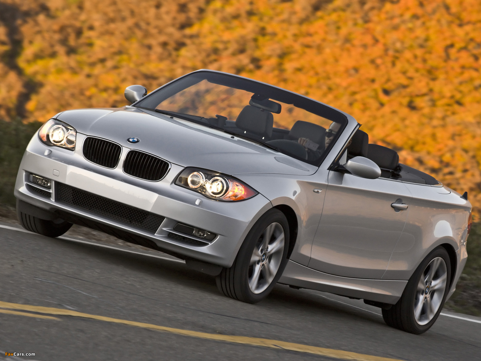 BMW 128i Cabrio US-spec (E88) 2008–10 images (1600 x 1200)