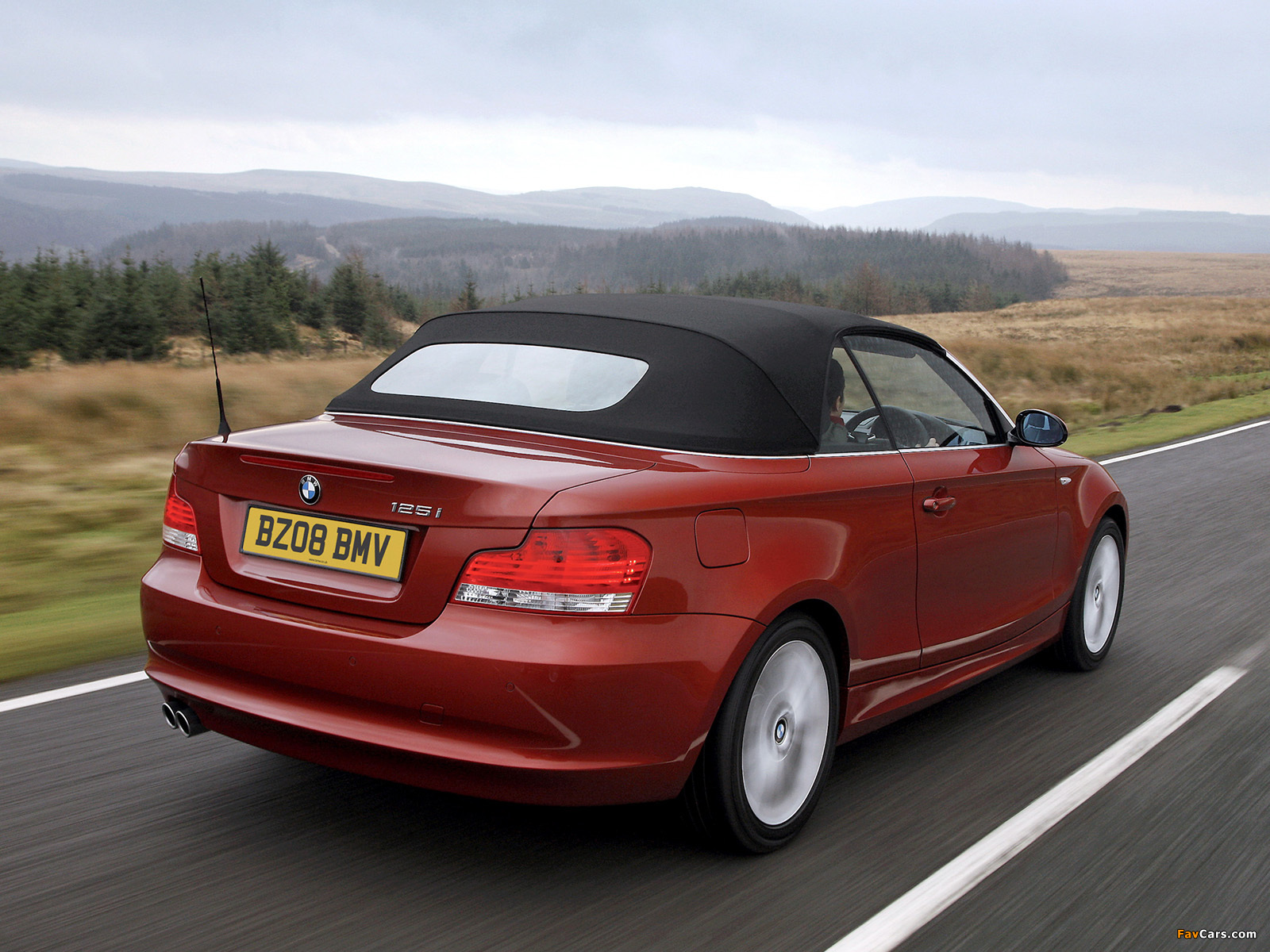 BMW 125i Cabrio UK-spec (E88) 2008–10 images (1600 x 1200)