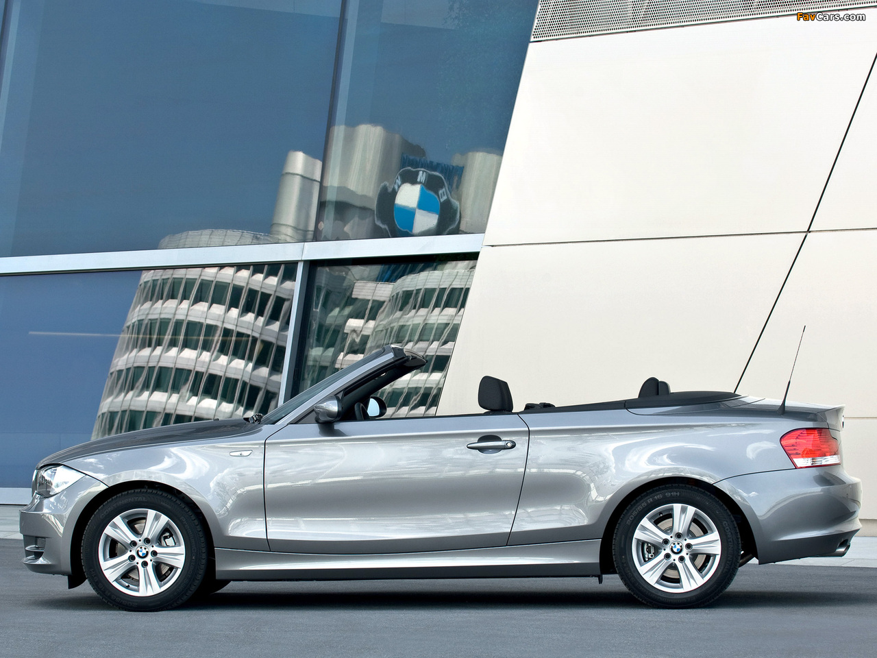 BMW 118d Cabrio (E88) 2008–10 photos (1280 x 960)