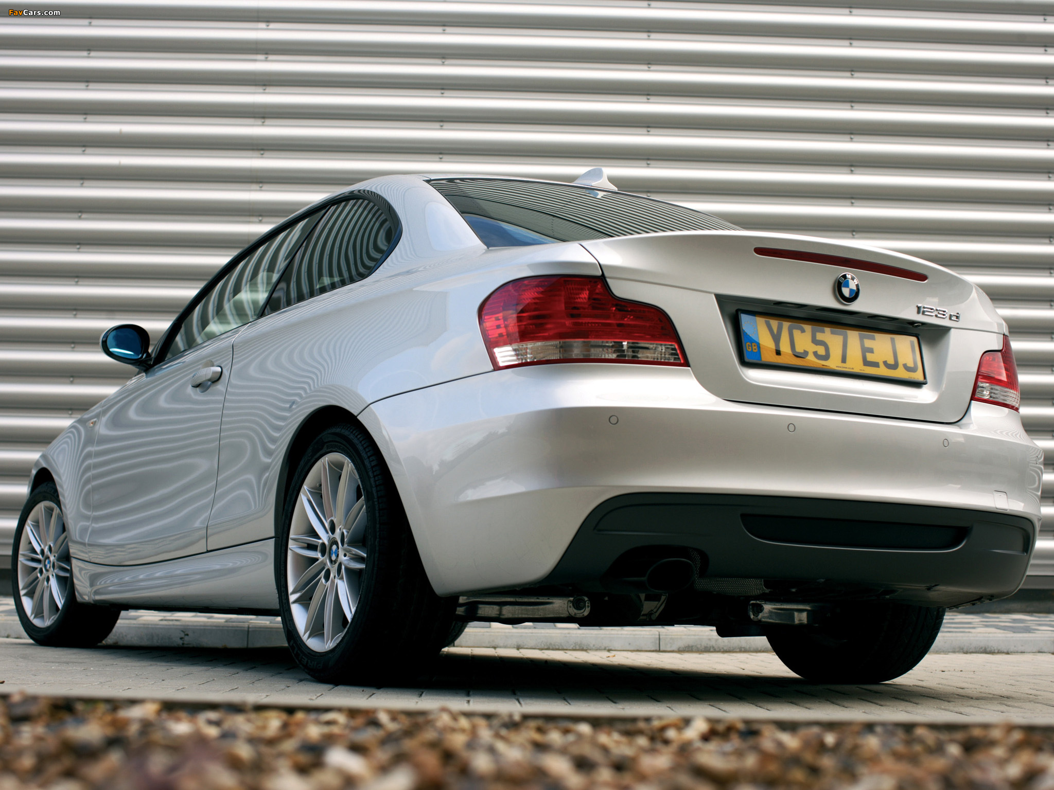 BMW 123d Coupe (E82) 2008–10 photos (2048 x 1536)