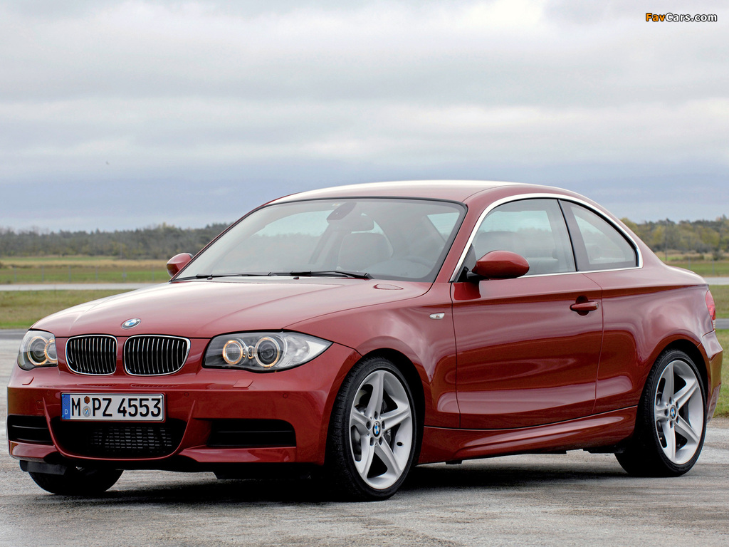 BMW 135i Coupe (E82) 2008–10 photos (1024 x 768)