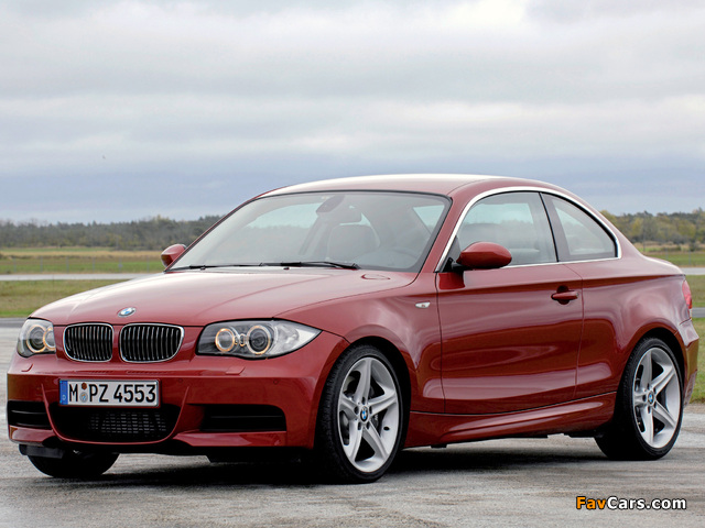 BMW 135i Coupe (E82) 2008–10 photos (640 x 480)