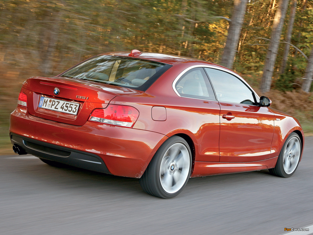 BMW 135i Coupe (E82) 2008–10 photos (1280 x 960)