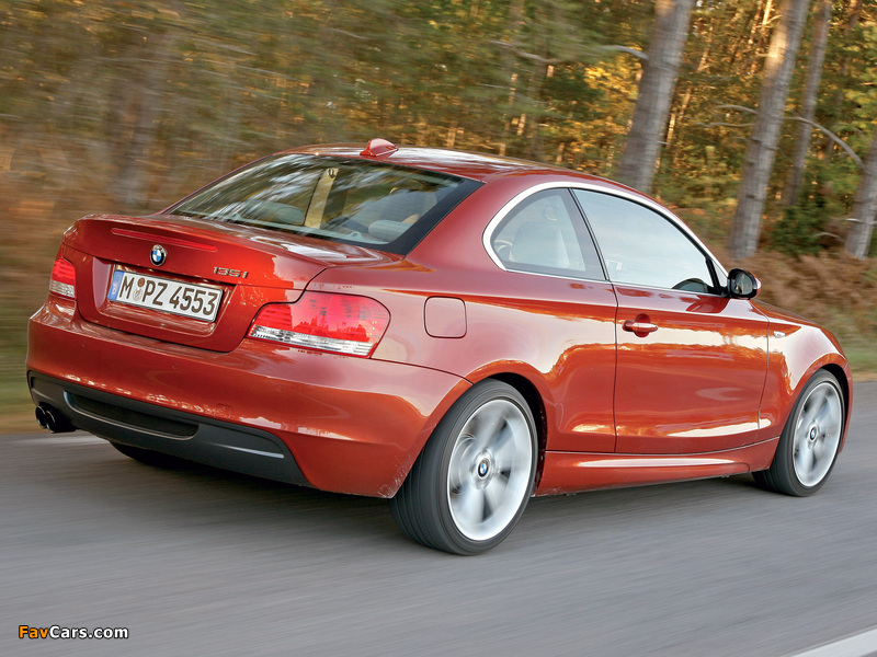 BMW 135i Coupe (E82) 2008–10 photos (800 x 600)