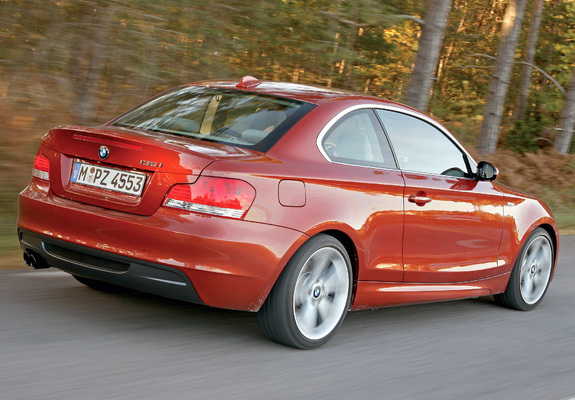 BMW 135i Coupe (E82) 2008–10 photos