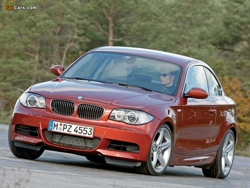 BMW 135i Coupe (E82) 2008–10 photos (800 x 600)