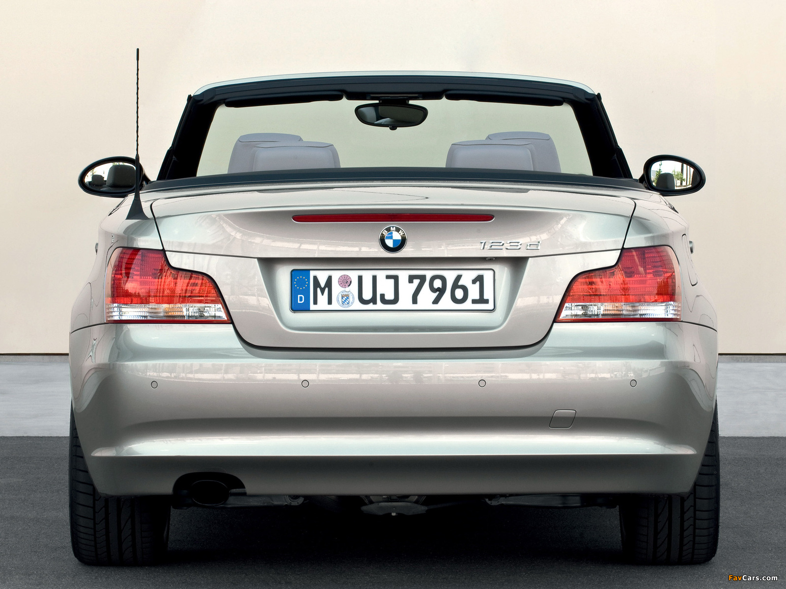 BMW 123d Cabrio (E88) 2008–10 photos (1600 x 1200)