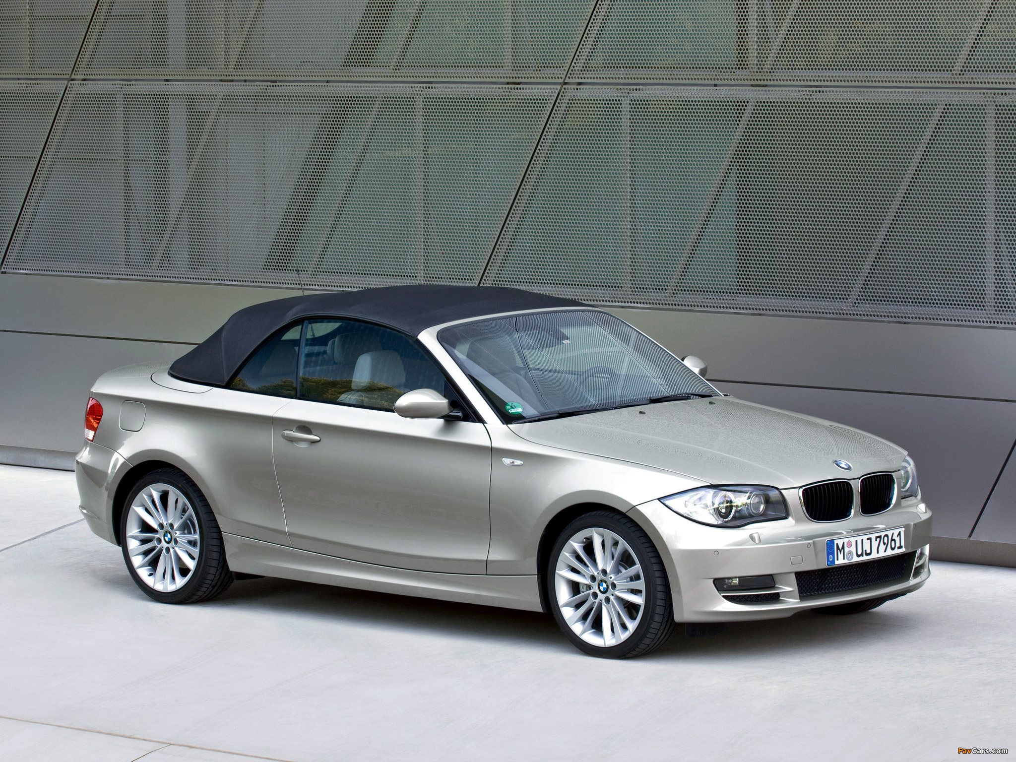 BMW 123d Cabrio (E88) 2008–10 photos (2048 x 1536)