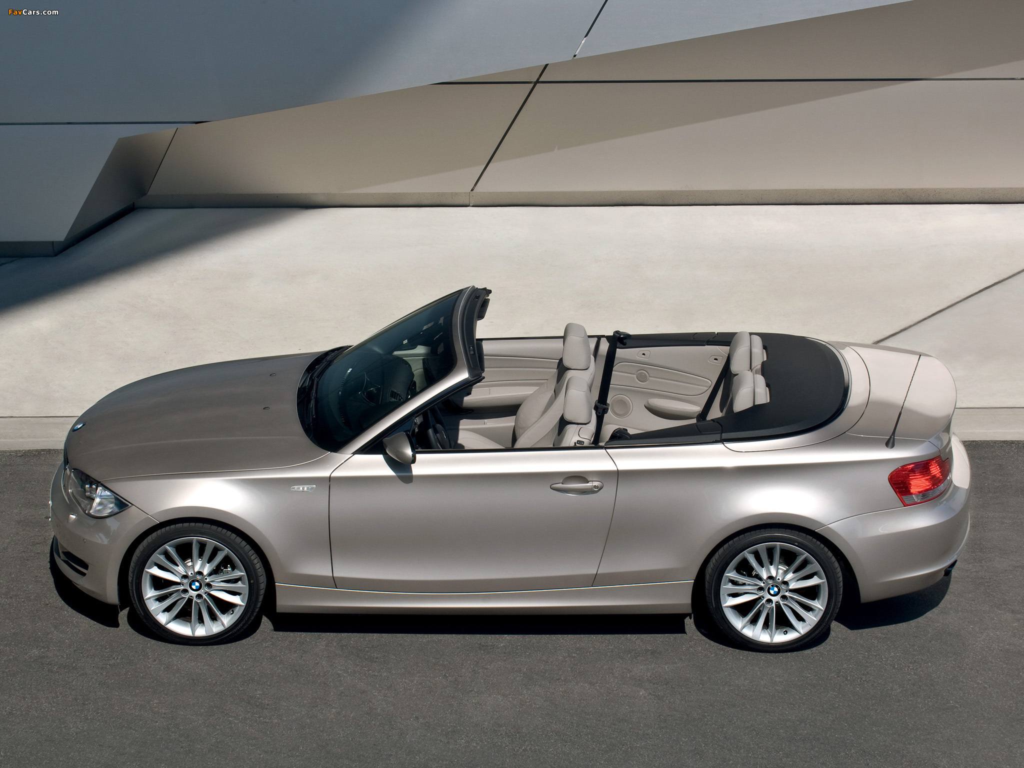 BMW 123d Cabrio (E88) 2008–10 pictures (2048 x 1536)