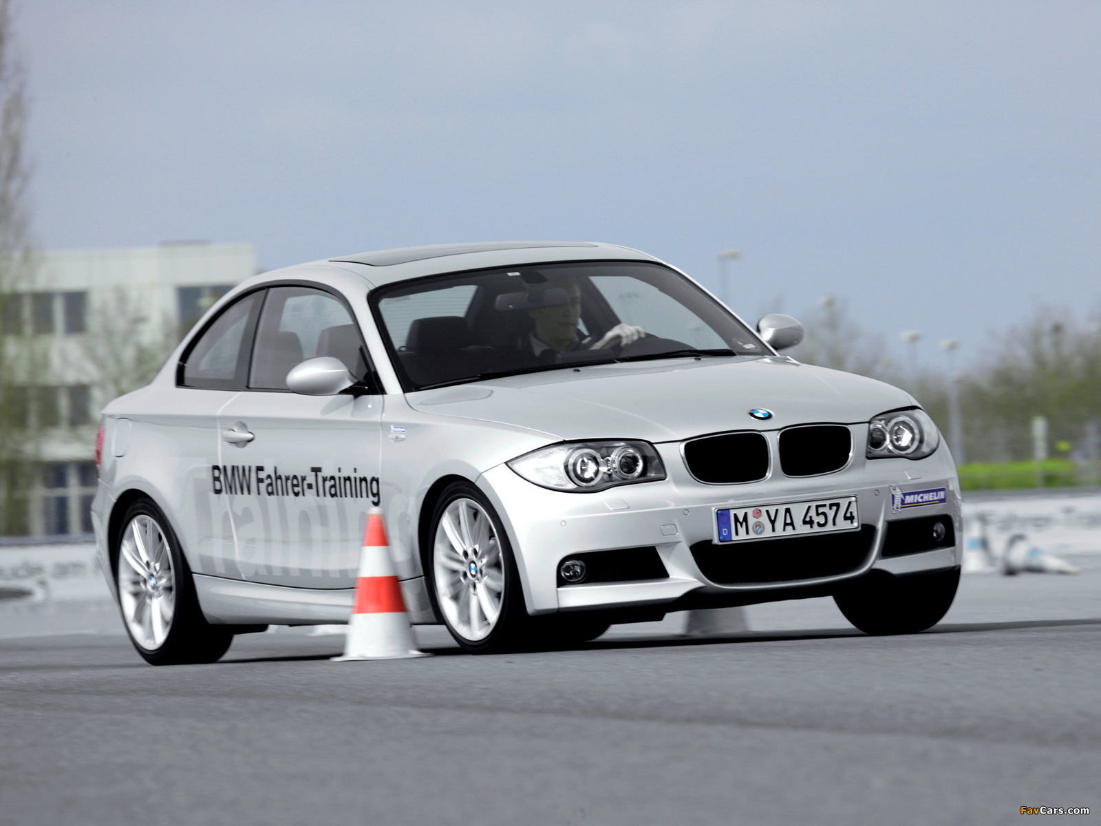 BMW 123d Coupe (E82) 2008–10 pictures (1600 x 1200)