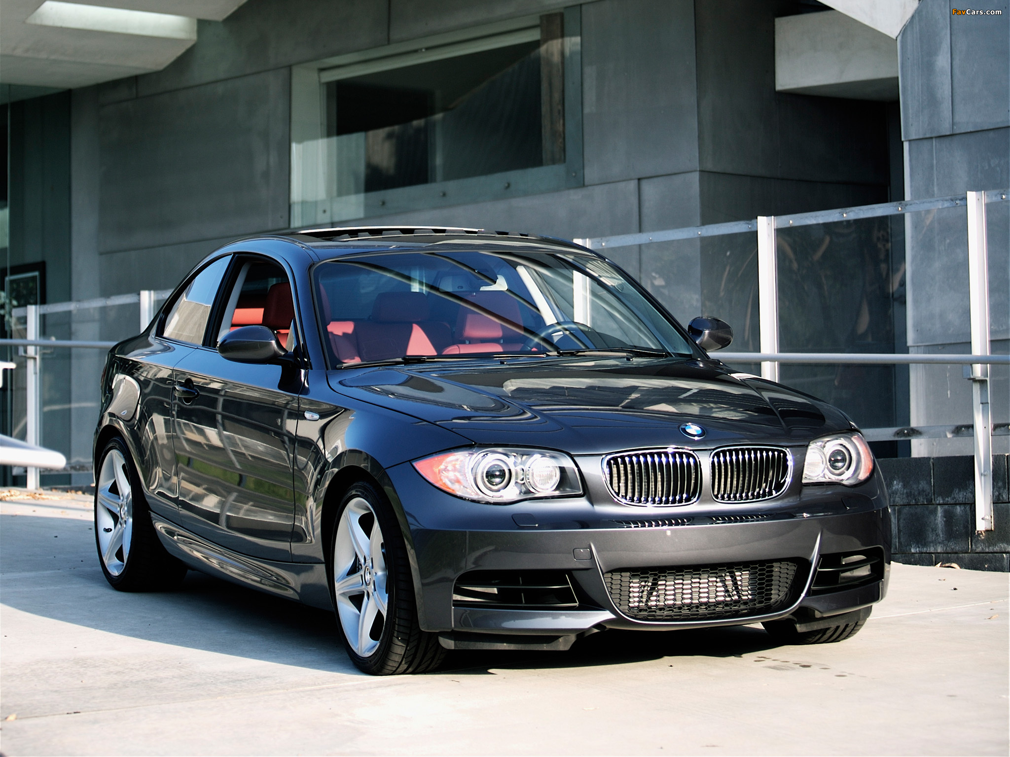 BMW 135i Coupe US-spec (E82) 2008–10 pictures (2048 x 1536)