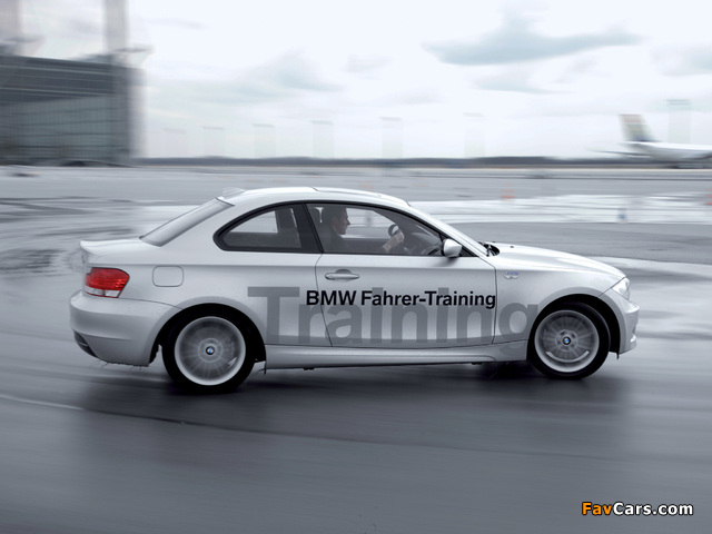 BMW 123d Coupe (E82) 2008–10 pictures (640 x 480)