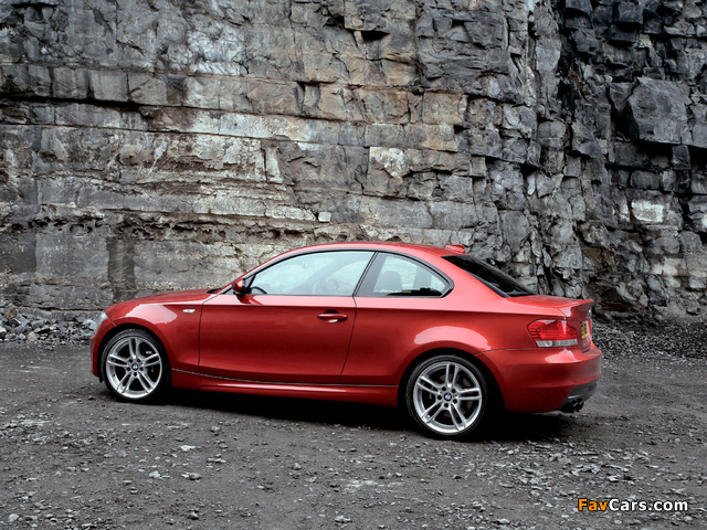 BMW 135i Coupe UK-spec (E82) 2008–10 pictures (640 x 480)