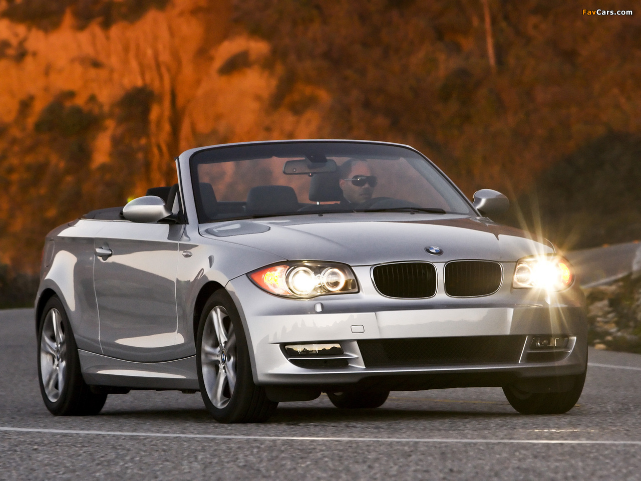 BMW 128i Cabrio US-spec (E88) 2008–10 wallpapers (1280 x 960)