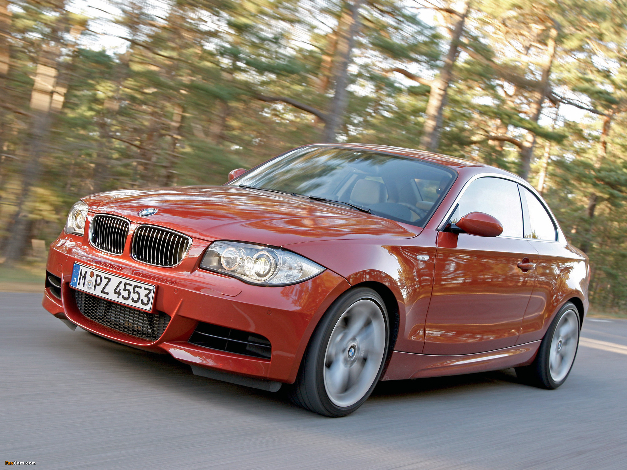 BMW 135i Coupe (E82) 2008–10 wallpapers (2048 x 1536)