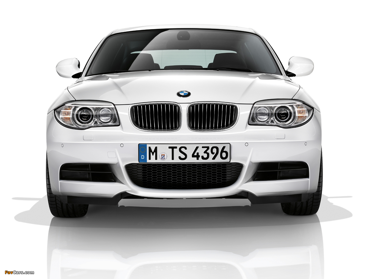 BMW 135i Coupe (E82) 2011 images (1280 x 960)