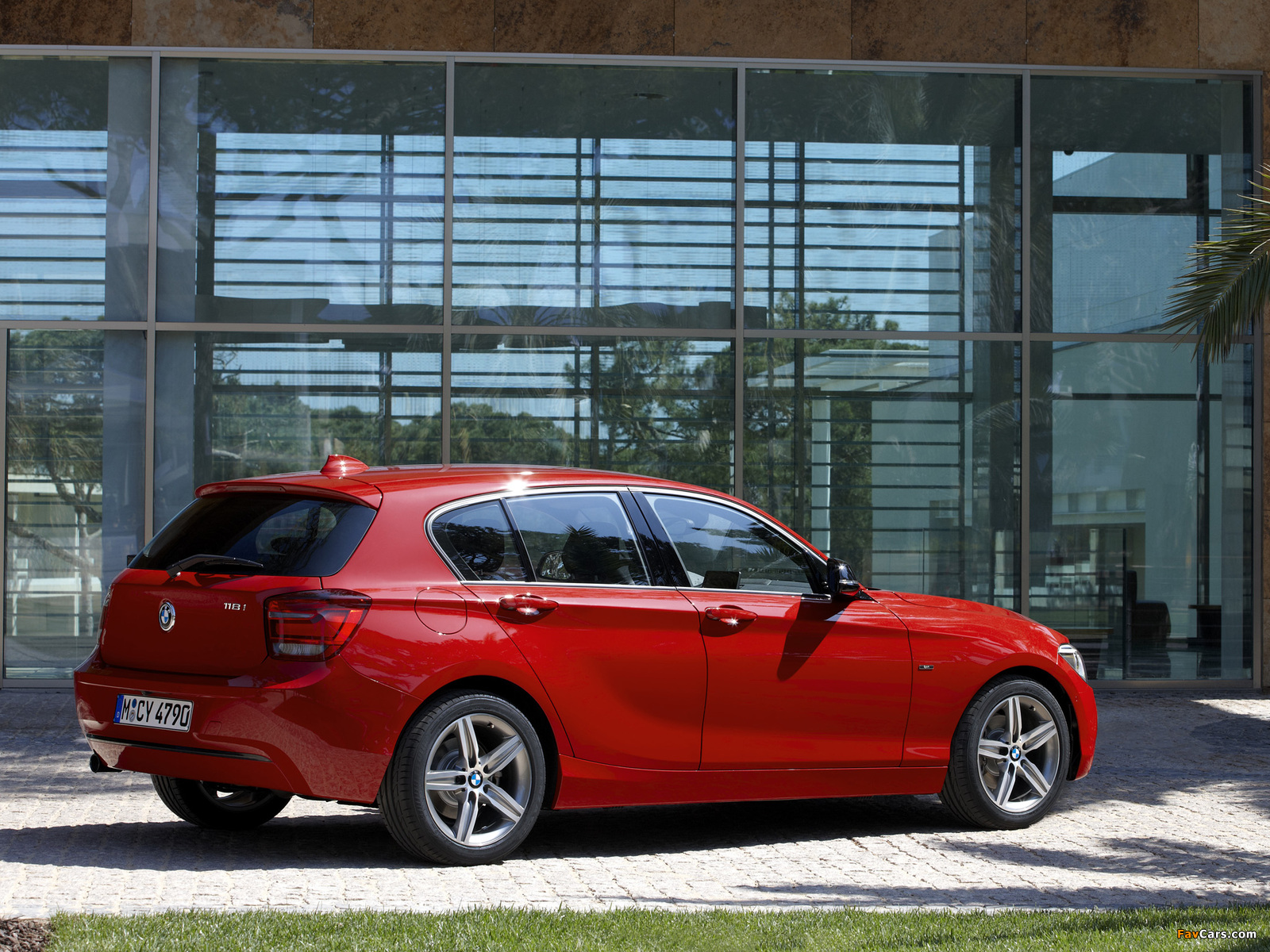 BMW 118i 5-door Sport Line (F20) 2011 images (1600 x 1200)