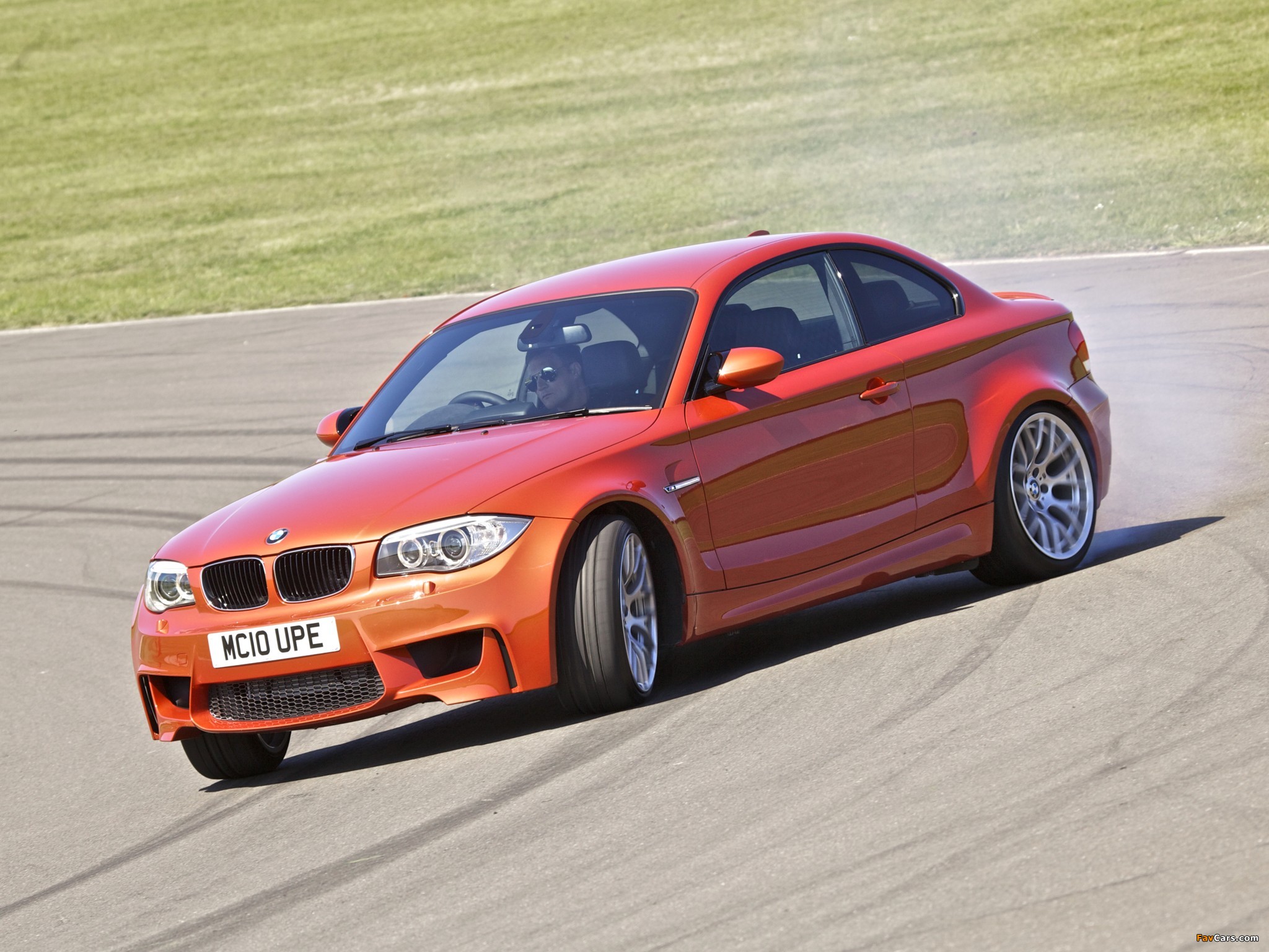 BMW 1 Series M Coupe UK-spec (E82) 2011 photos (2048 x 1536)