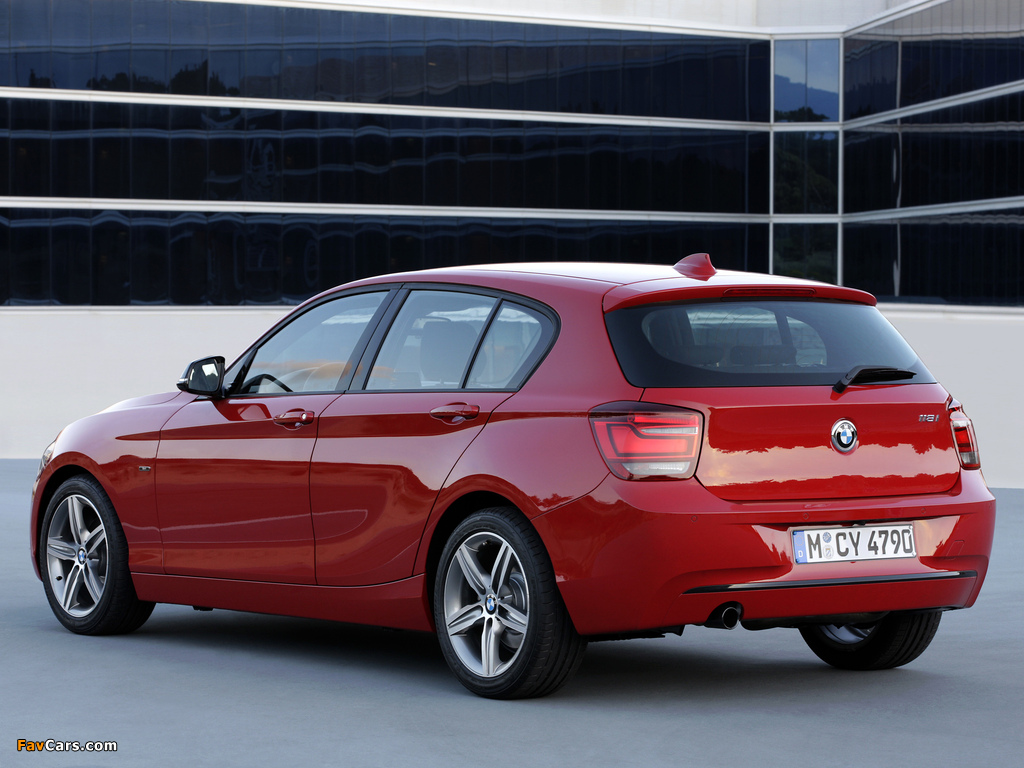 BMW 118i 5-door Sport Line (F20) 2011 photos (1024 x 768)