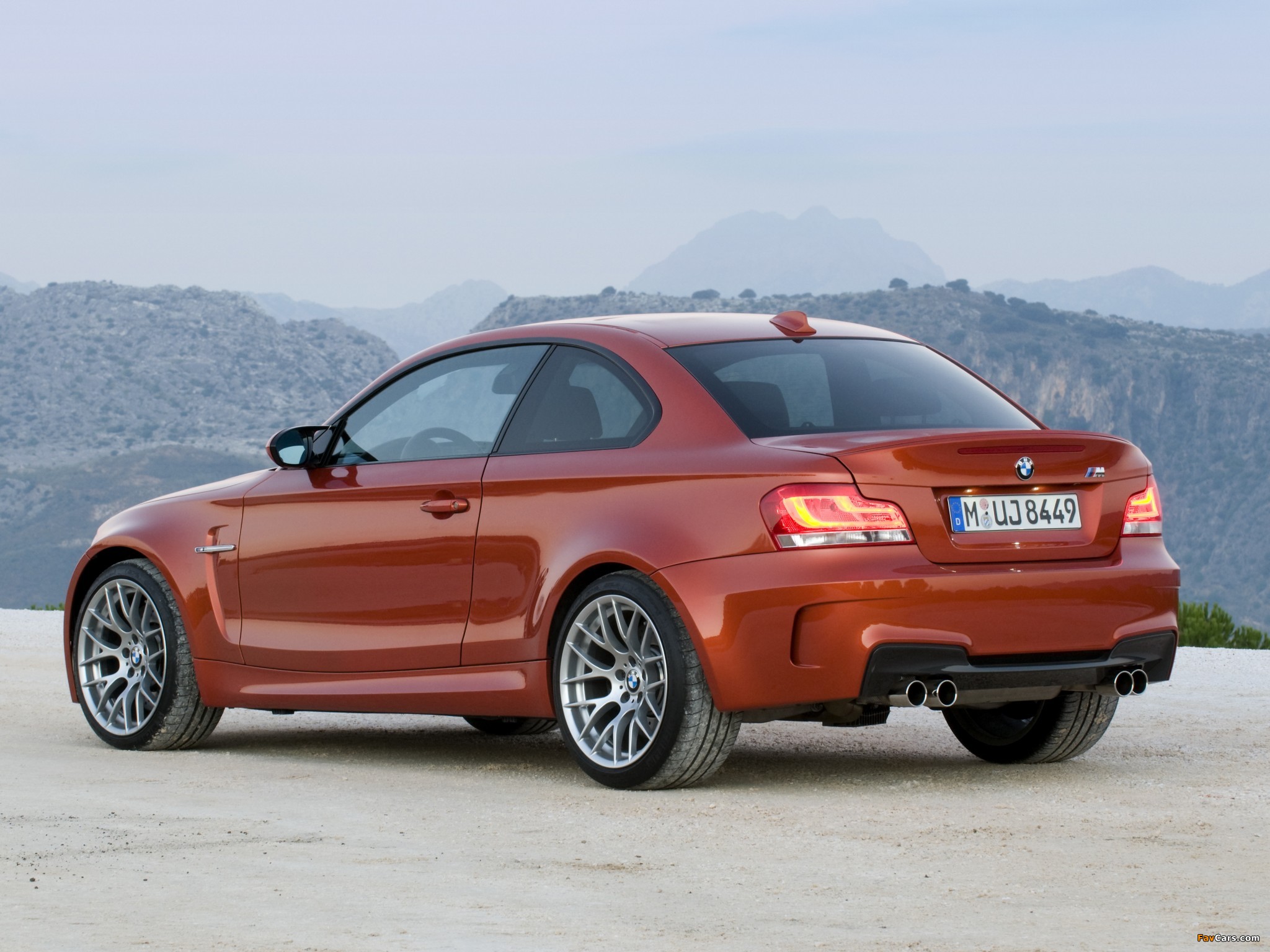 BMW 1 Series M Coupe (E82) 2011–12 photos (2048 x 1536)