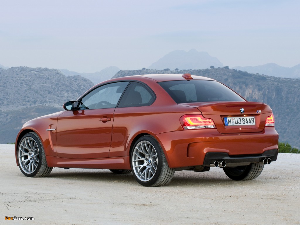 BMW 1 Series M Coupe (E82) 2011–12 photos (1024 x 768)