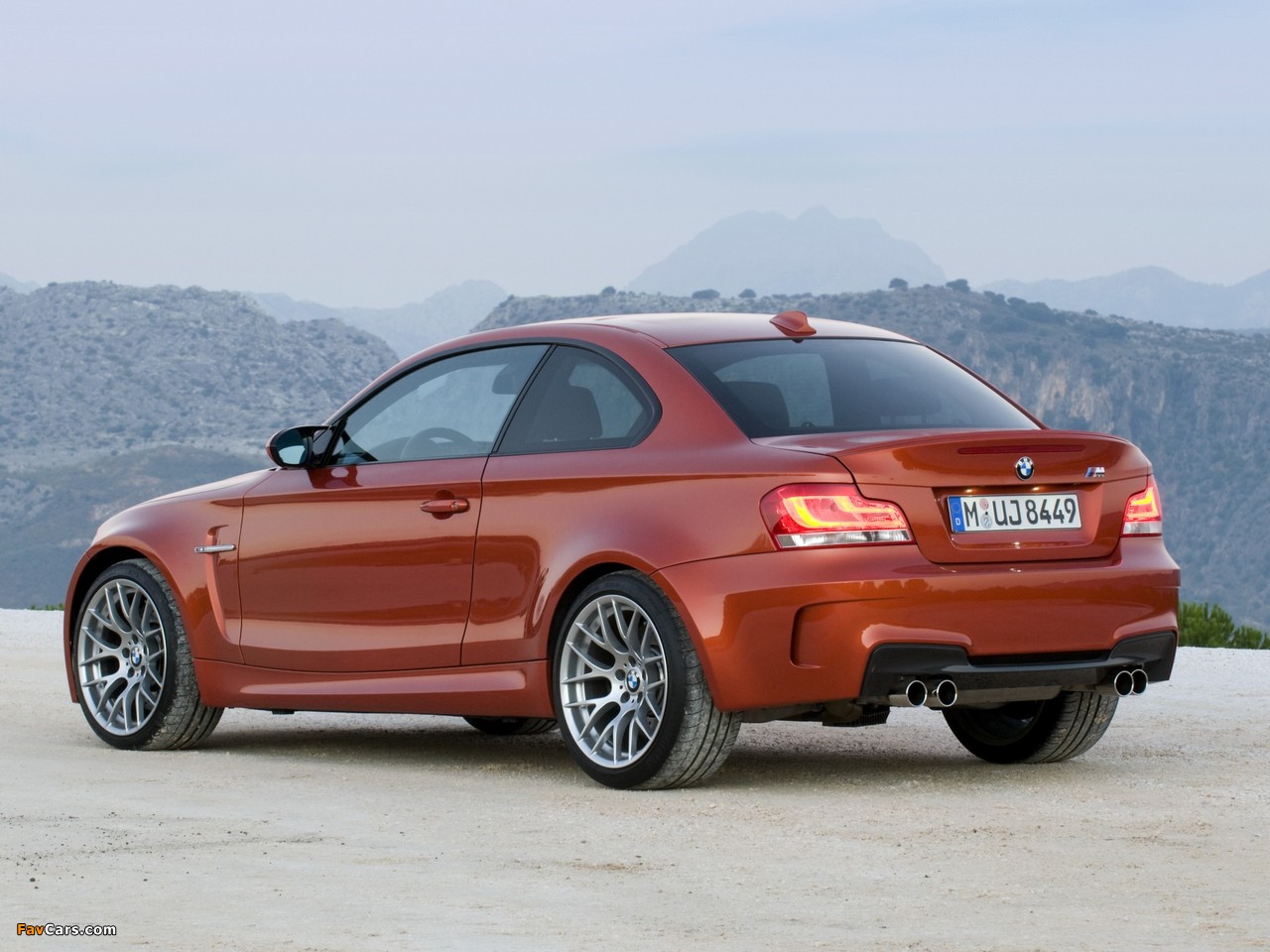 BMW 1 Series M Coupe (E82) 2011–12 photos (1280 x 960)