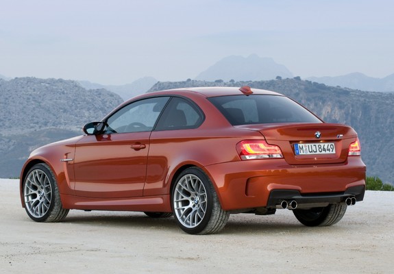 BMW 1 Series M Coupe (E82) 2011–12 photos