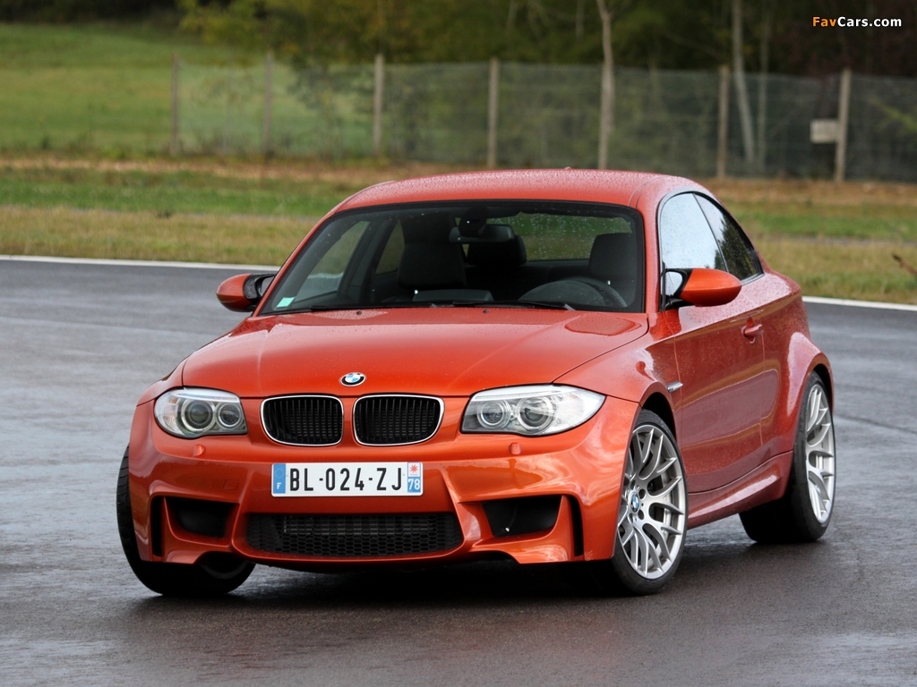 BMW 1 Series M Coupe (E82) 2011–12 pictures (1024 x 768)