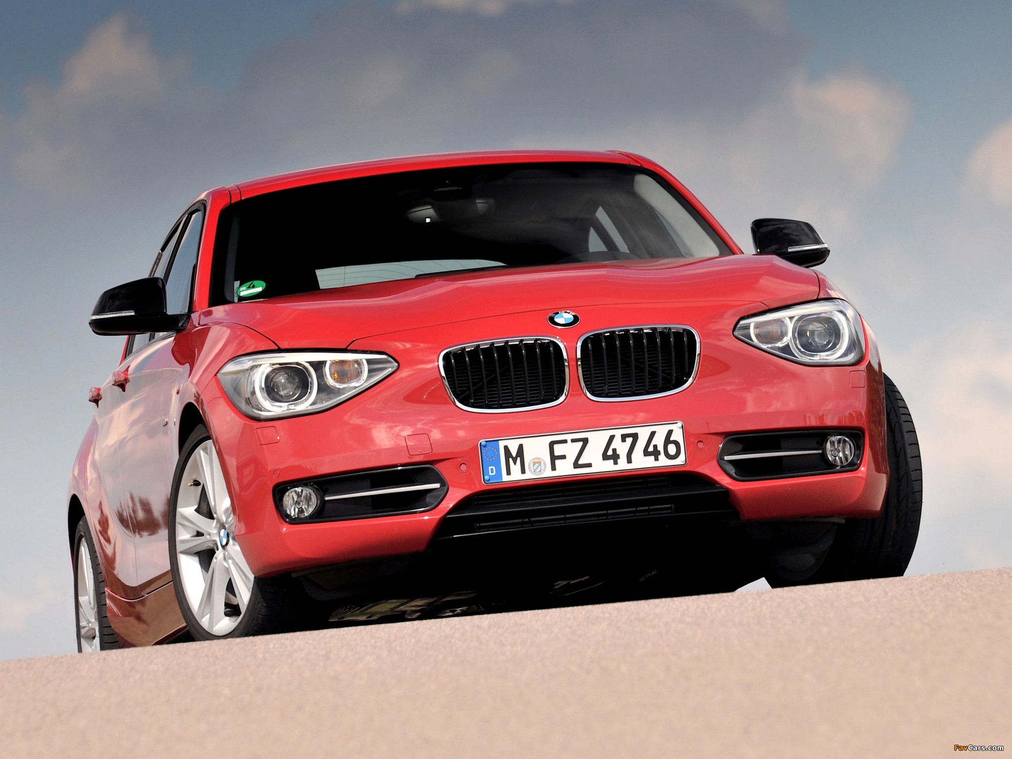 BMW 118i 5-door Sport Line (F20) 2011 pictures (2048 x 1536)